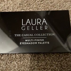 BLAURA GELLER MULTI-FINISH EYESHADOW PALETTE